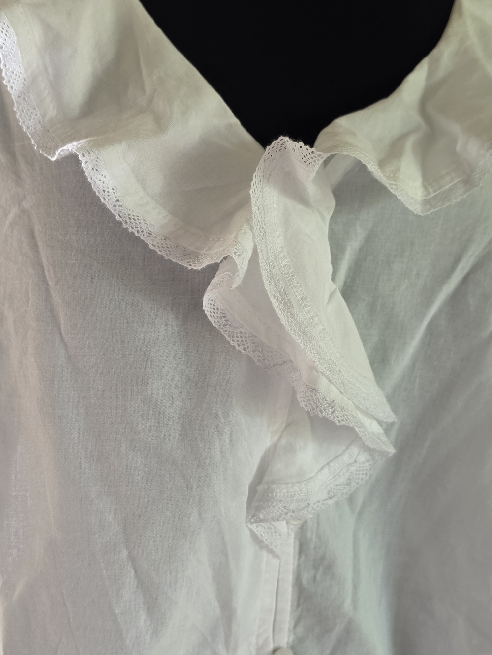 Old Navy White Ruffle V-Neck Button Front Blouse - Picture 2 of 5